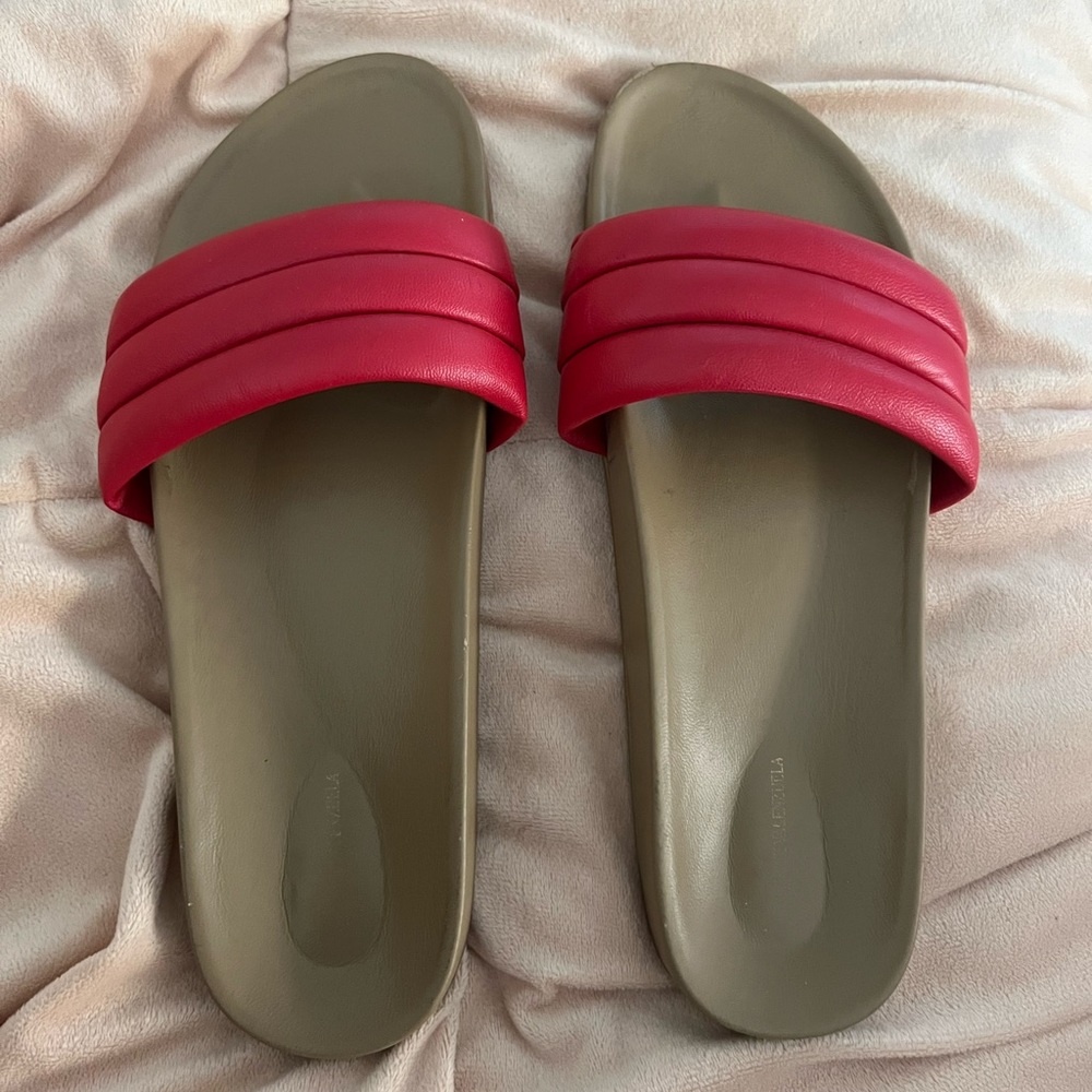 BEATRICE VALENZUELA
CLASSIC SANDALIA size 10